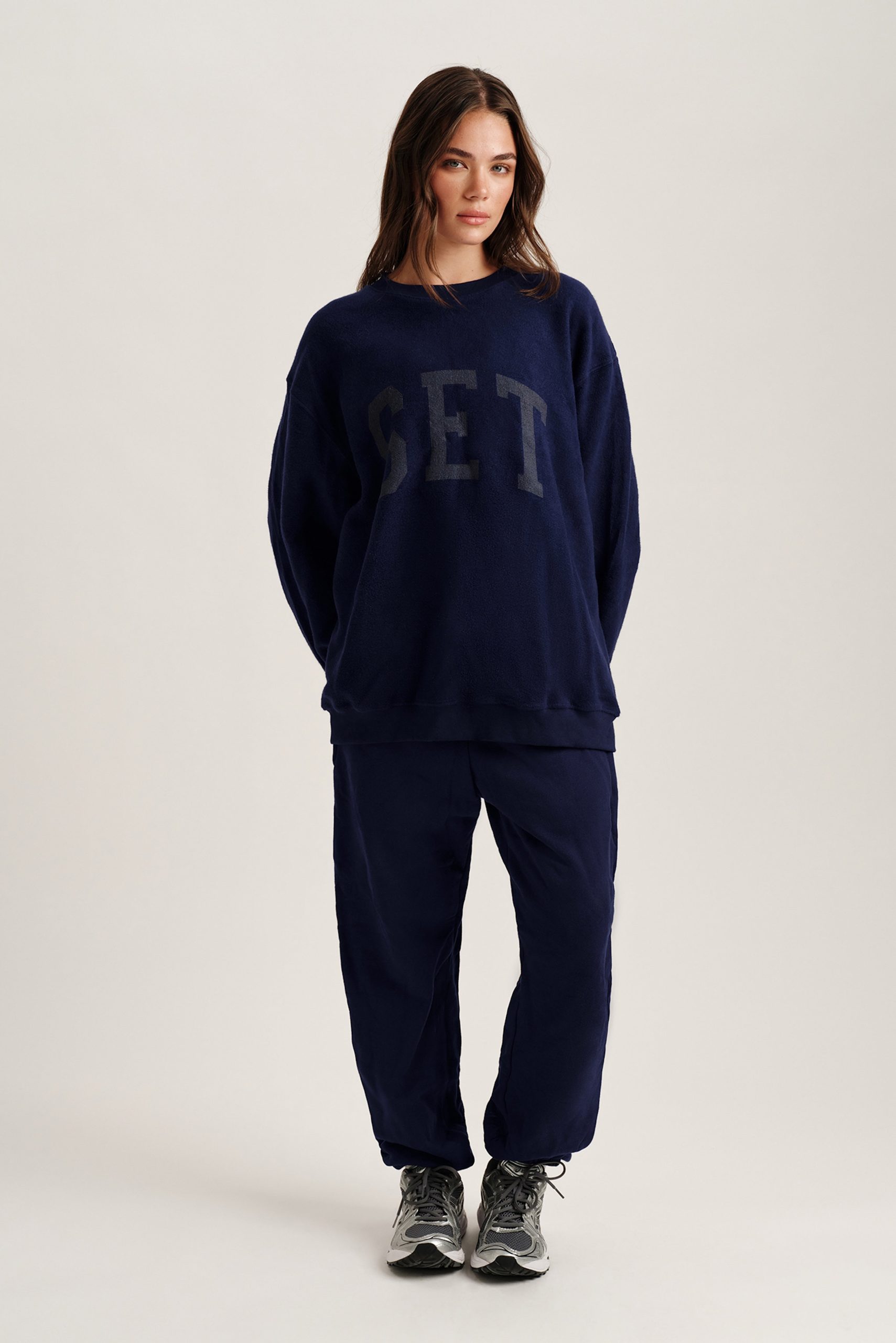 MIDWEIGHT SWEATS REVERSE SET CREWNECK - TETHER - Image 3
